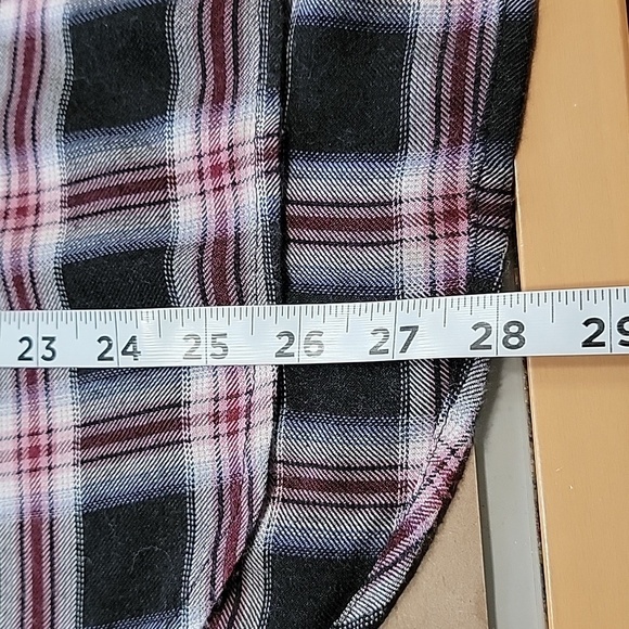Treasure & Bond Size XS Black, Blue, White & Burgundy Plaid "Boyfriend" Flannel - Picture 9 of 12